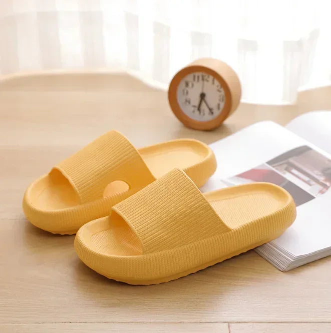 Cloud Comfort Slippers – Ultra Soft & Lightweight