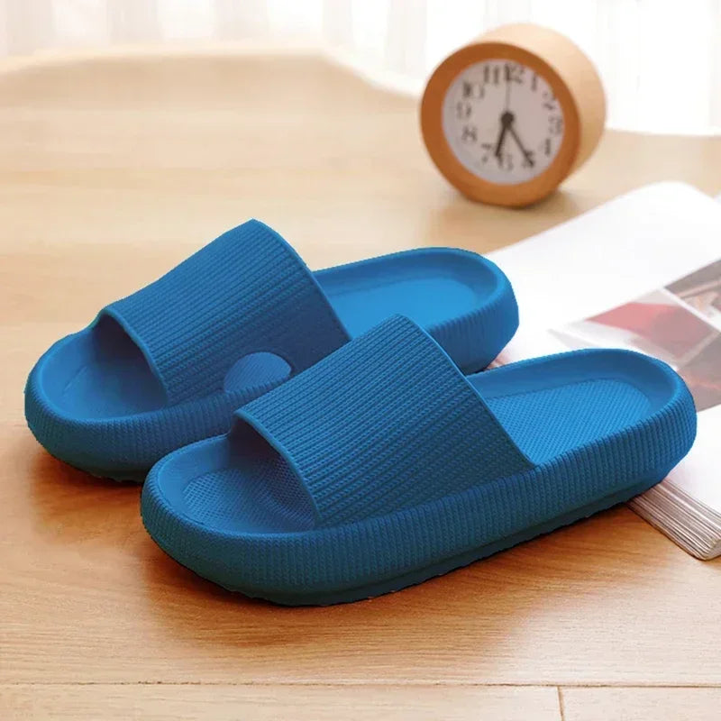 Cloud Comfort Slippers – Ultra Soft & Lightweight